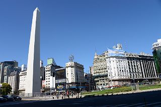 12 Obelisco Obelisk On Avenida 9 de Julio Avenue Buenos Aires.jpg